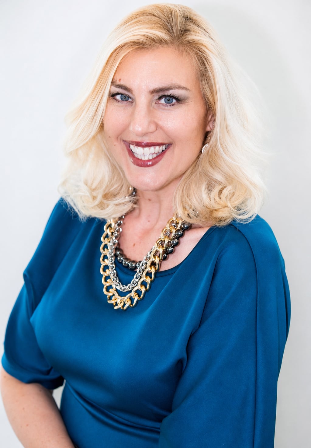 Jacqui Barr, Associate Broker
